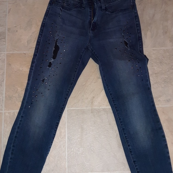 Women's Jean's - Picture 1 of 3